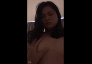 Làm tình với em gái sướng quá rên dâm rên hứng